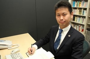 弁護士木村